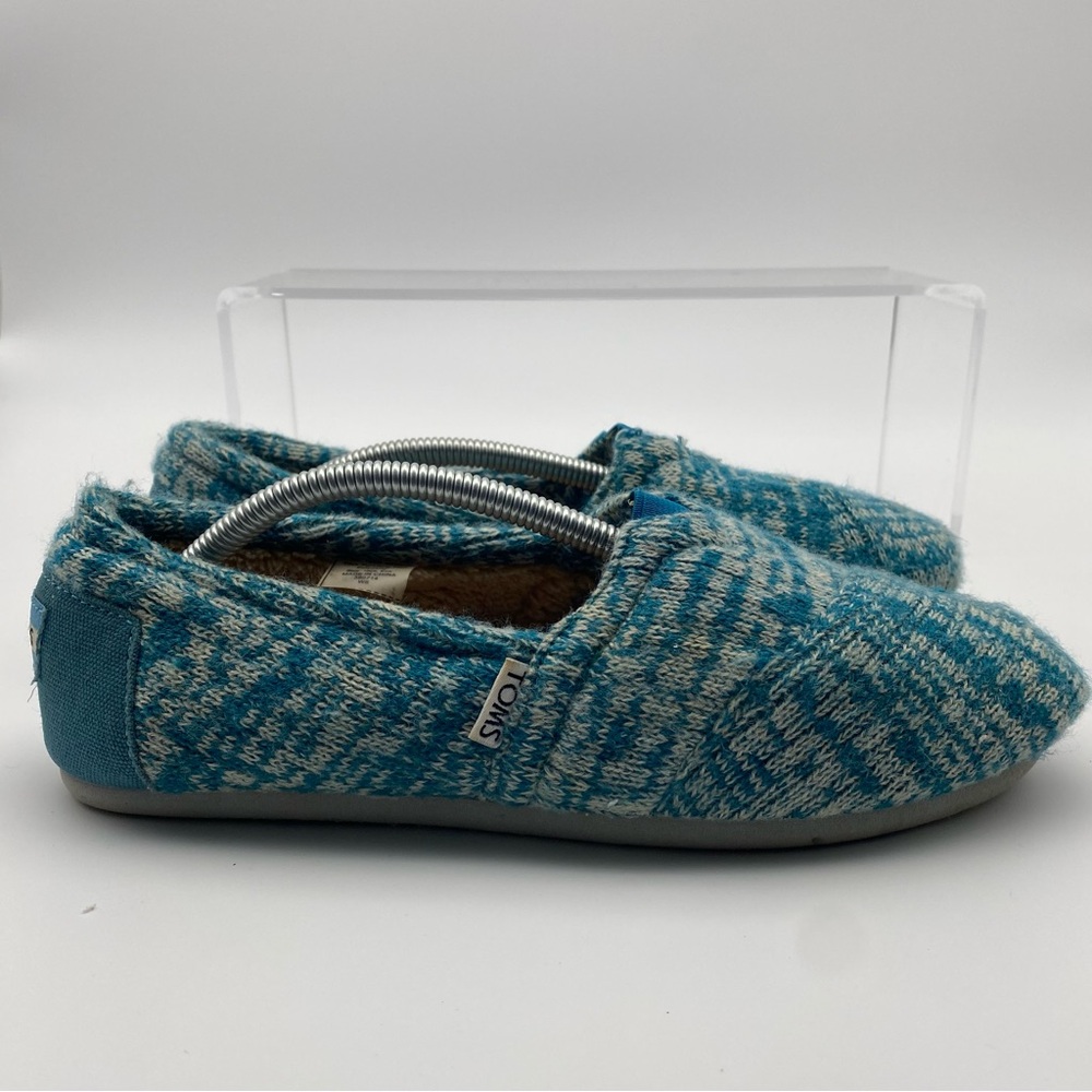 Toms Women Size 8 Flats Blue Fabric Shoes Comfort Slip On Casual Faux Fur